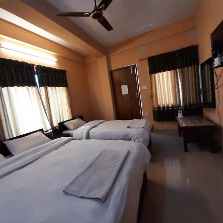 Hotel Eagle Zone Похара Екстериор снимка