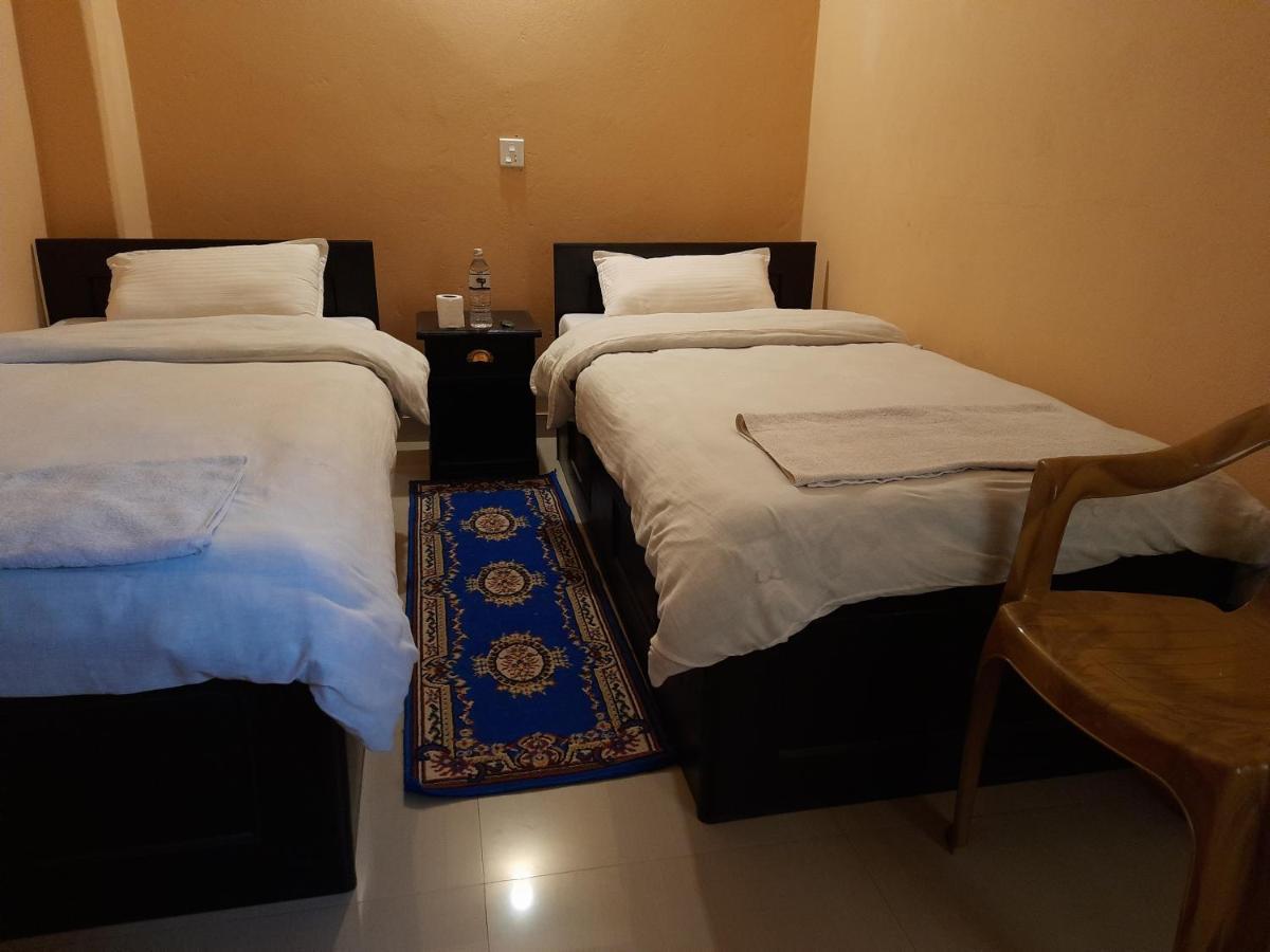 Hotel Eagle Zone Похара Екстериор снимка