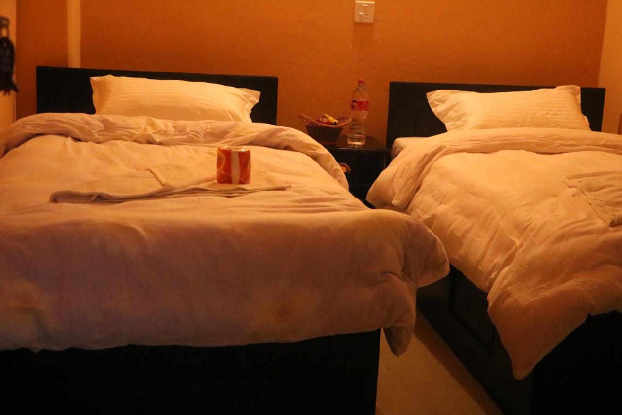 Hotel Eagle Zone Похара Екстериор снимка