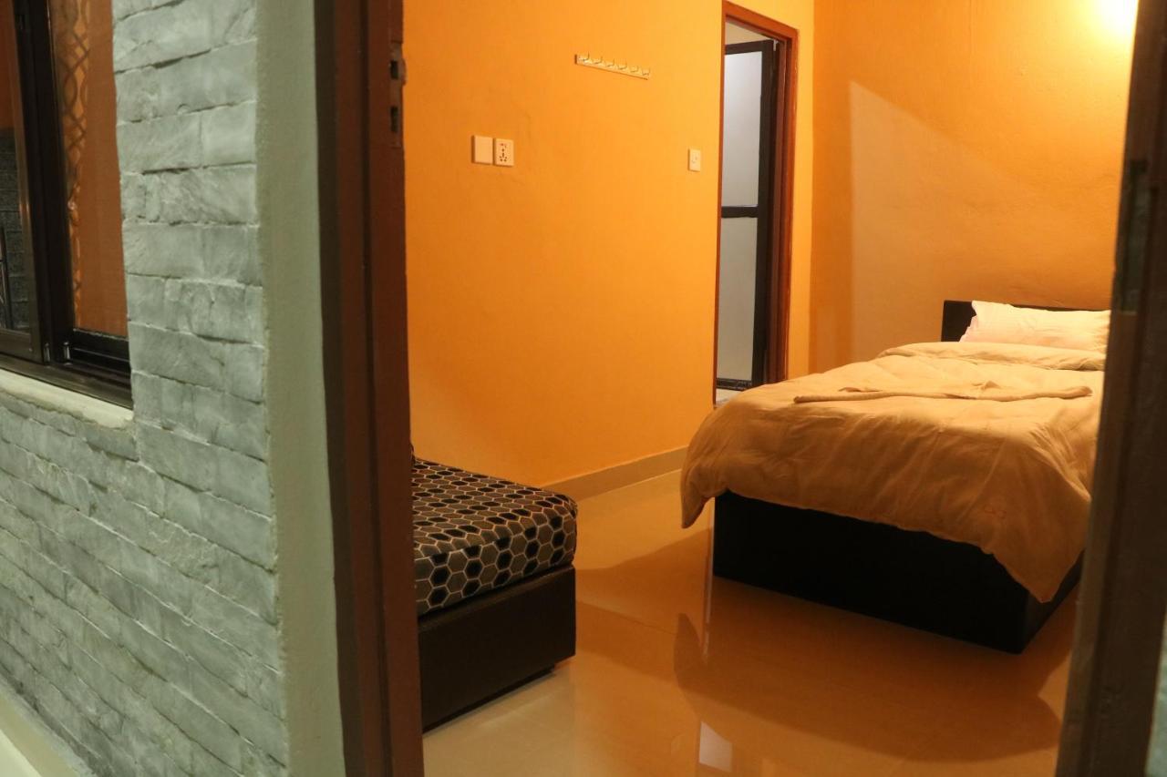 Hotel Eagle Zone Похара Екстериор снимка