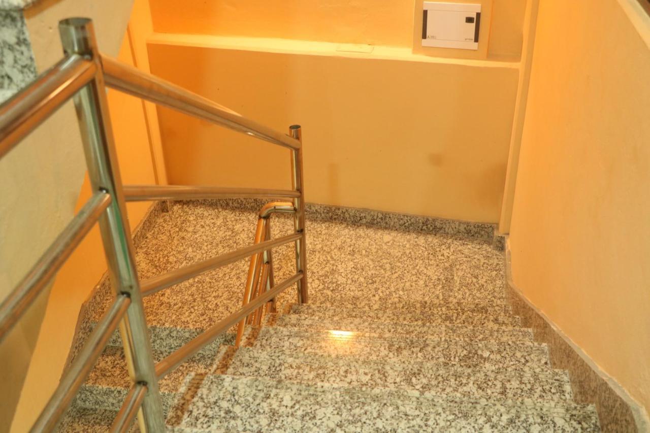 Hotel Eagle Zone Похара Екстериор снимка