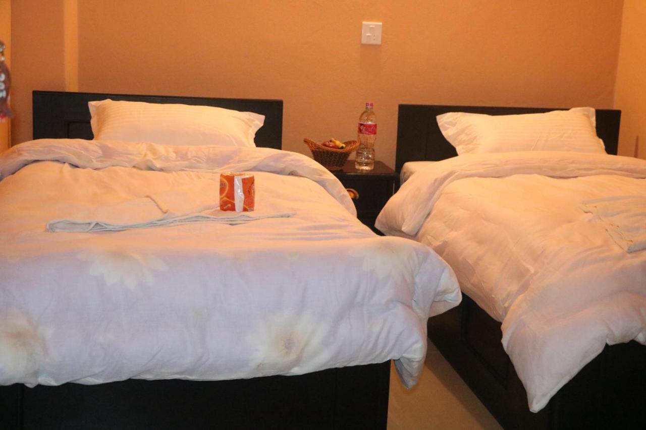 Hotel Eagle Zone Похара Екстериор снимка