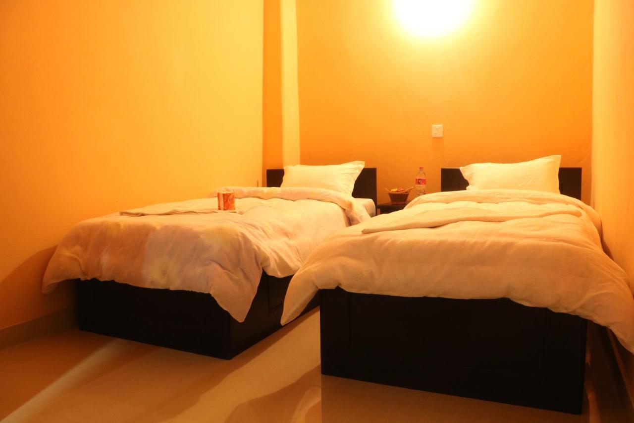 Hotel Eagle Zone Похара Екстериор снимка