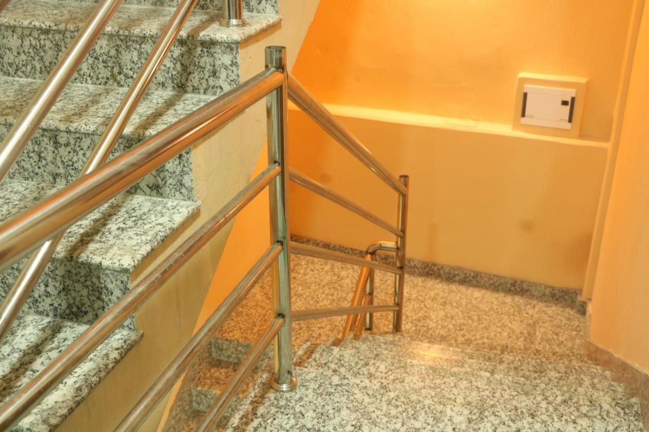 Hotel Eagle Zone Похара Екстериор снимка
